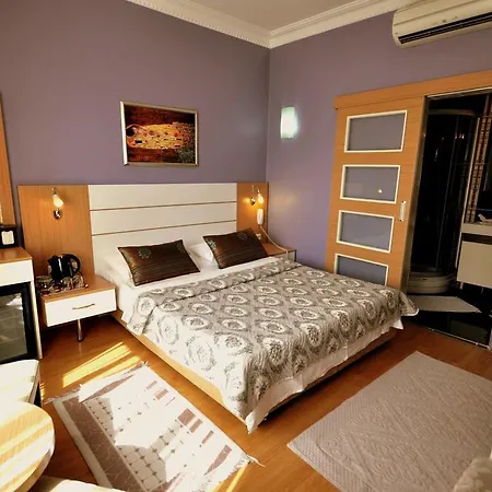Hotel Khalkedon 2*