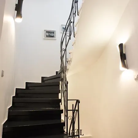 Irini Seaview House