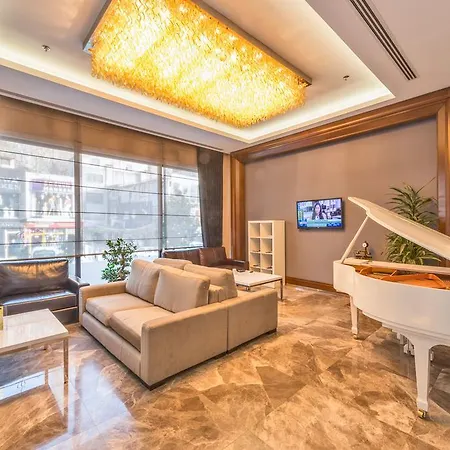 Hotel Dora 4*