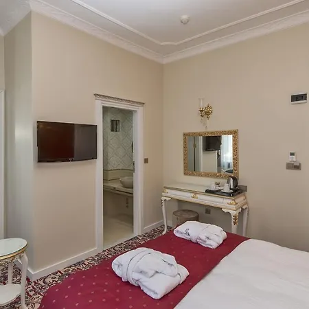 Hotel By Murat Crown Taksim 3*