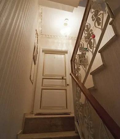 Romantic Mansion Istanbul