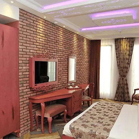 Otel Ayna