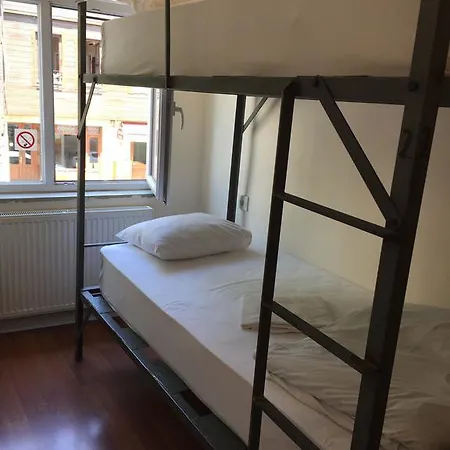 Hostel Nobel *