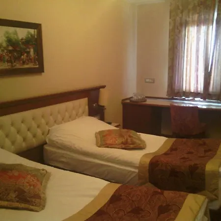 Linda Hotel 2*