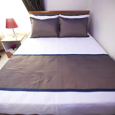 Apartment Golden Saray *