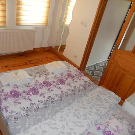 Apartment Sunflower Istanbul