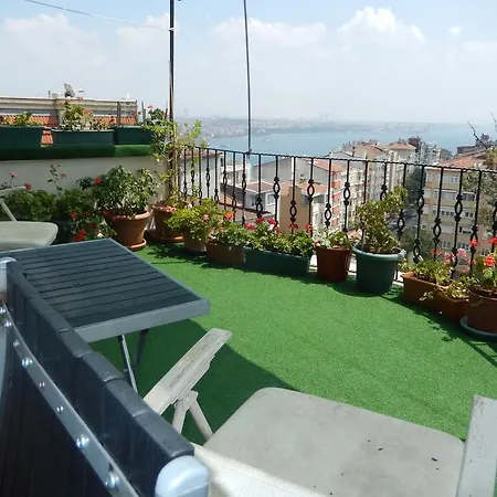 Apartment Sunflower Istanbul