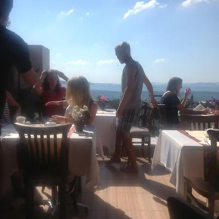 Hotell Eski 3*
