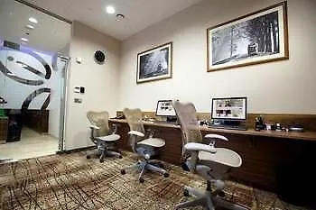 酒店 伊斯坦布尔贝利克杜祖希尔顿花园酒店 4*