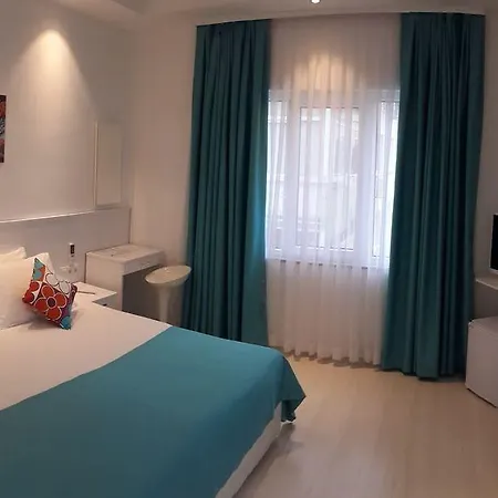 Hotel Payidar 2*