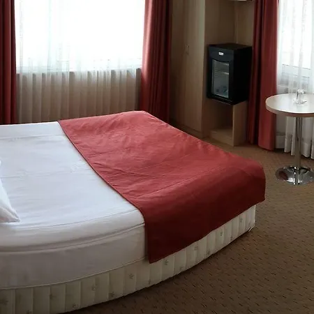 Otel Payidar 2*