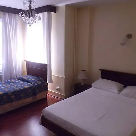 Hotel Berk - Grandma's House 3*