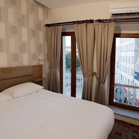 Hotel Serene 2*