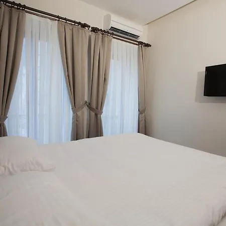 Hotel Serene