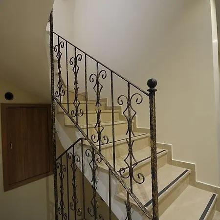 بيرا لايف