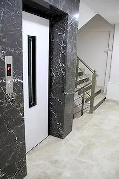 塔克西姆佩里套房公寓式酒店 2* 伊斯坦布尔