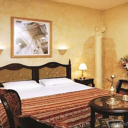 Ipek Palas 4*