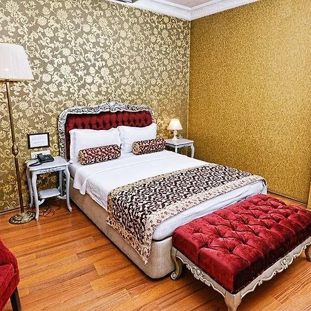 Santa Hill Otel