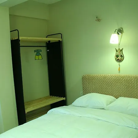 A'la House Aparthotel 3*