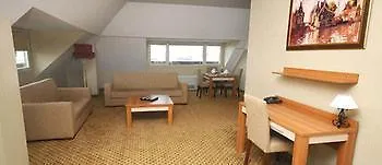 The Hera Premium Hotel 4*