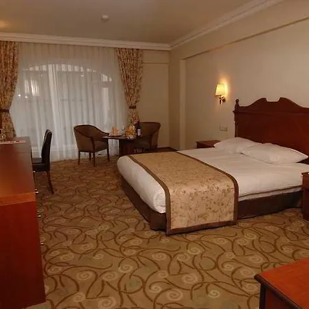 Lady Diana Hotel 4*
