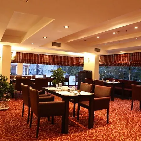 Zoe Hotel