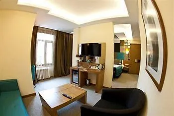 Collage Cihangir Apartahotel Estambul