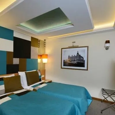 Collage Cihangir Apartahotel 3*