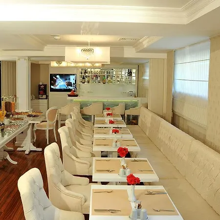 Albinas Old 4*