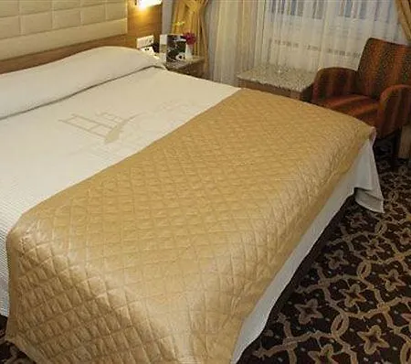 City Hotel Hotel 3*