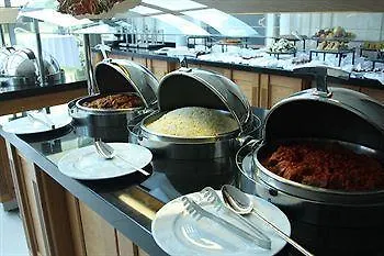Hotel City Hotel 3*