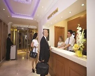 Hotel City Hotel 3*