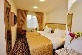 City Hotel Hotel 3*