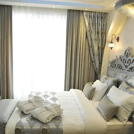 Ayna 4*