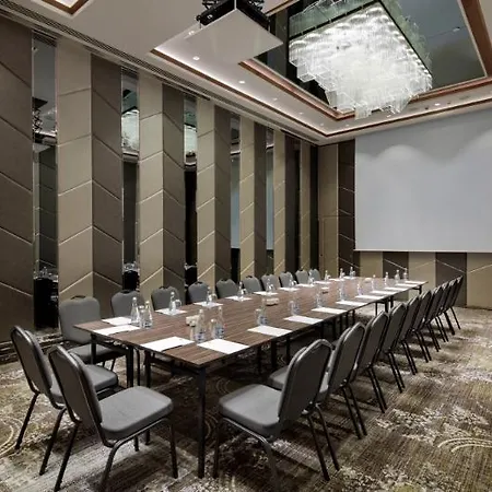 Doubletree By Hilton - Piyalepasa 5* Istanbul