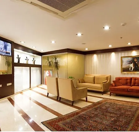 Aprilis - Special Category Hotell