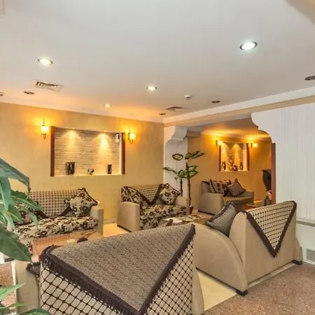 Budo Hotel 3*