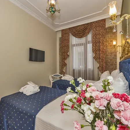 By Murat Crown Taksim Hotel