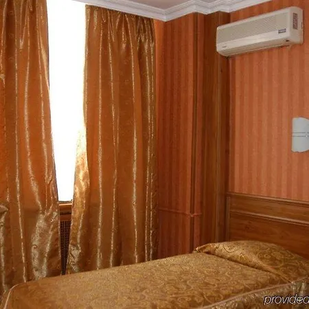 Bristol Hotel 4*