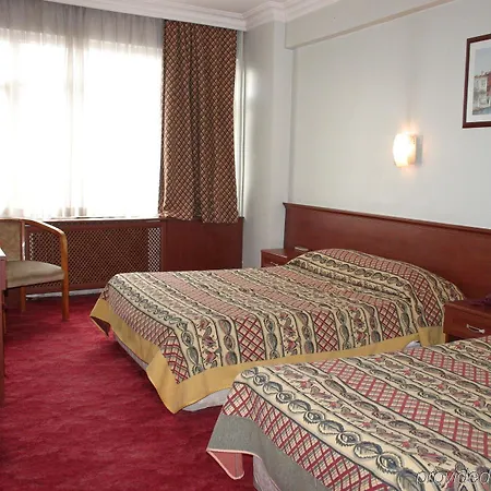 Monopol Hotel