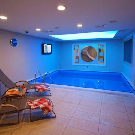 Hotel Eresin Taxim & Premier 4*