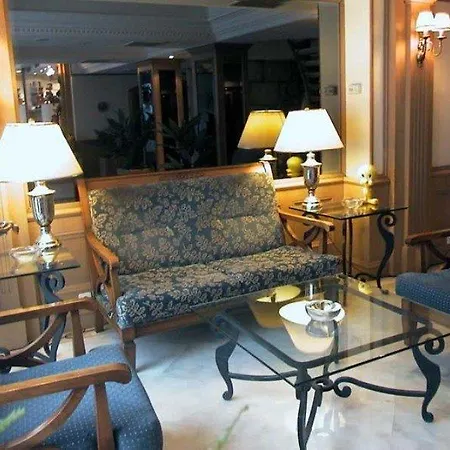 Hotel Cartoon 4*