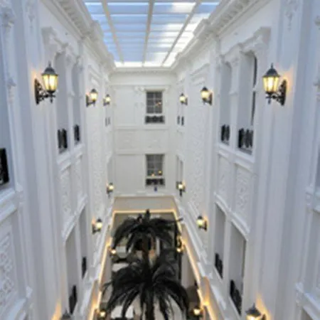 Отель Emporium
