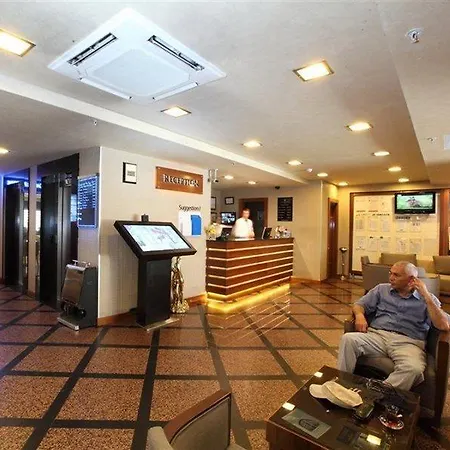 Hotel Venera Old 4*