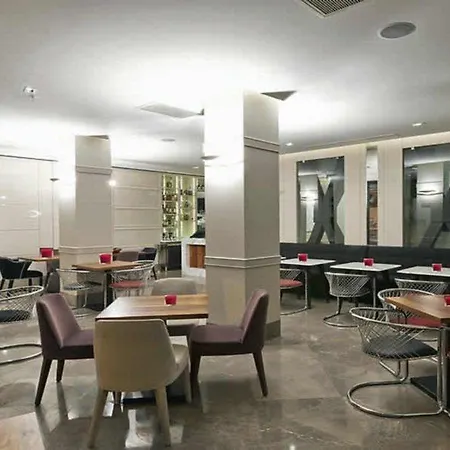 Hotel Four Points Flex By Sheraton Taksim Square Provincia di Istanbul