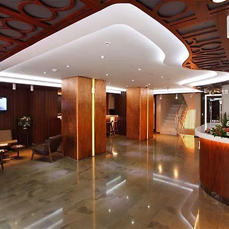 Hotel Victory & 4*