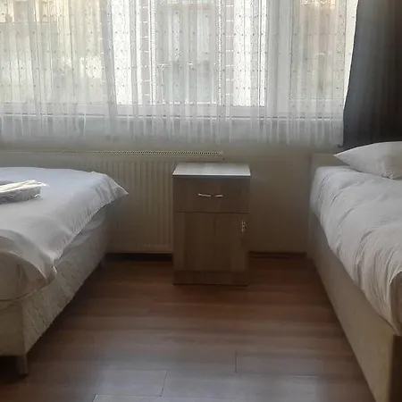 Hotel La Maison Bleue