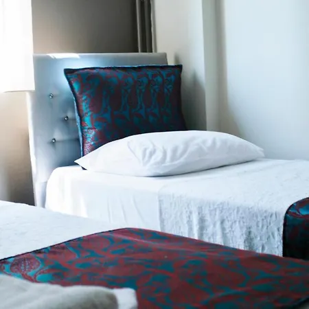 Hotel Esra Sultan Petrol
