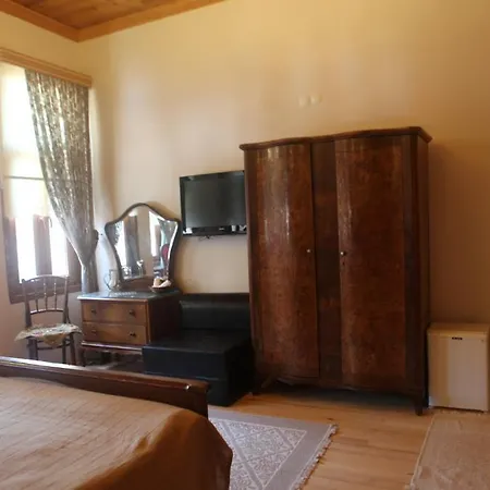 Tom Square Boutique Hotel 2*