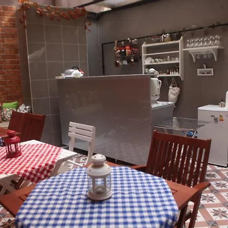 Tom Square Boutique Hotel